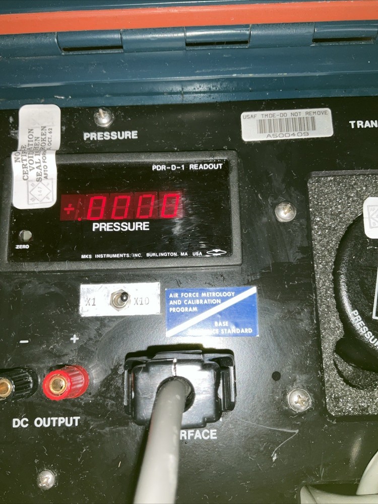 MKS Instruments PVS-1-10 Electronic Manometer Precision Vacuum Test Set