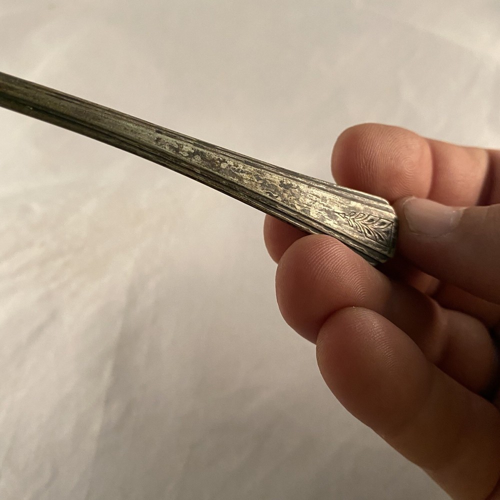 Oneida Community Par Plate Silverplated Silverplate Teaspoon Clarion Pattern