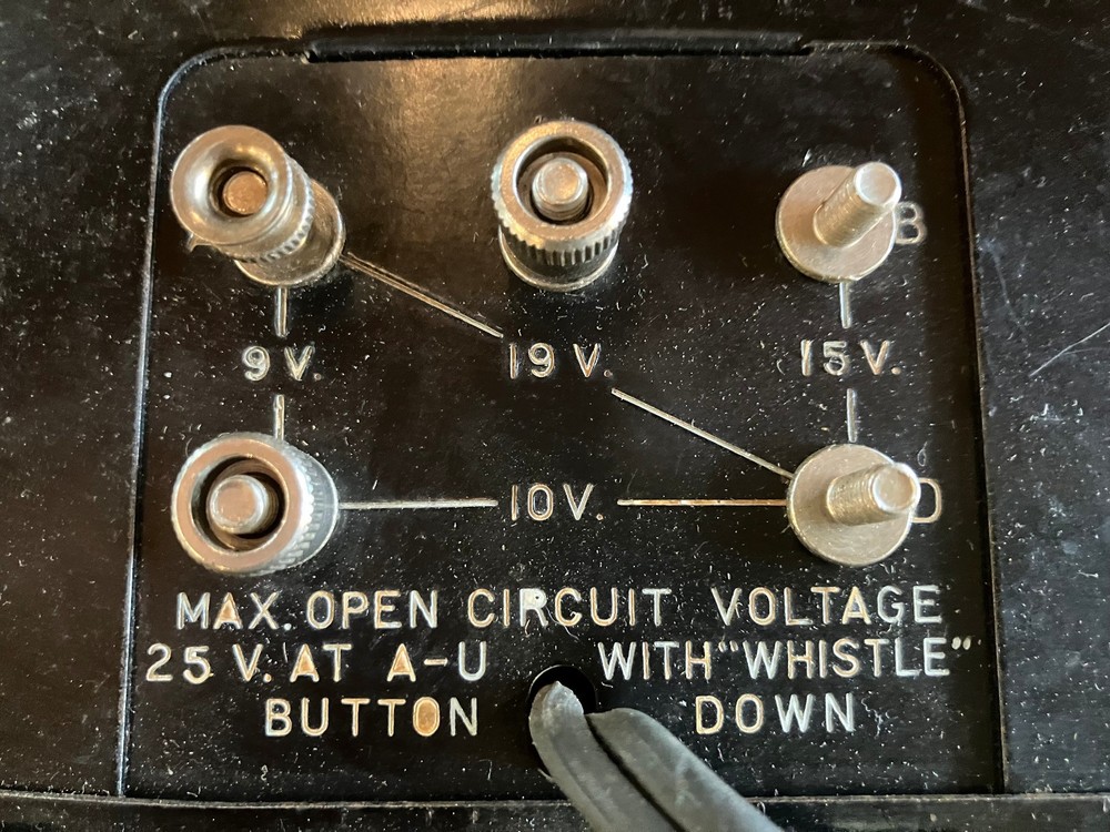 Lionel Multi-Control Trainmaster 110 RW Watt Transformer