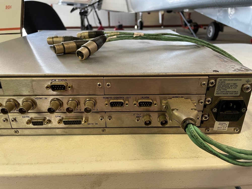 TANDBERG E5500 DSNG VOYAGER SD EVOLUTION 5000 w QPSK Modulator