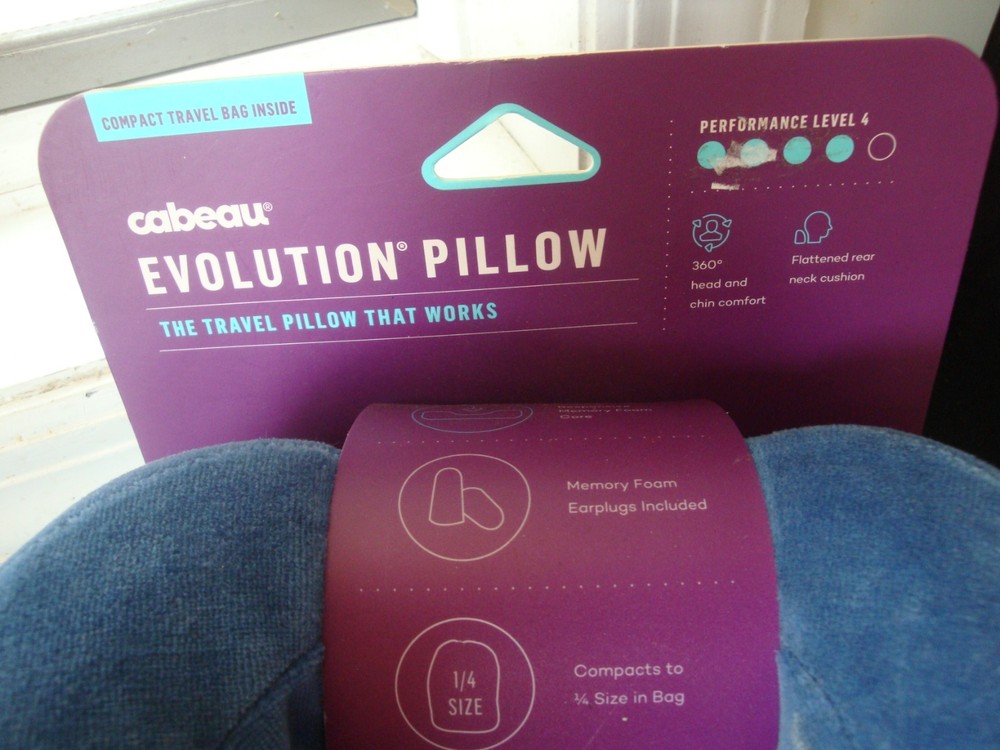 NEW CABEAU EVOLUTION COMPACT TRAVEL PILLOW MEMORY FOAM CORE PERFORMANCE LEVEL 4