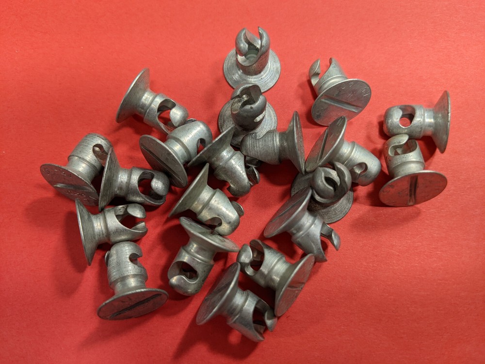 10) Dzus Fastener F5-40 button