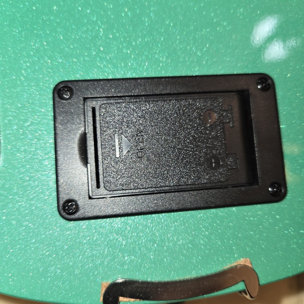 Tower Strings Electric Violinwith Case & Bow