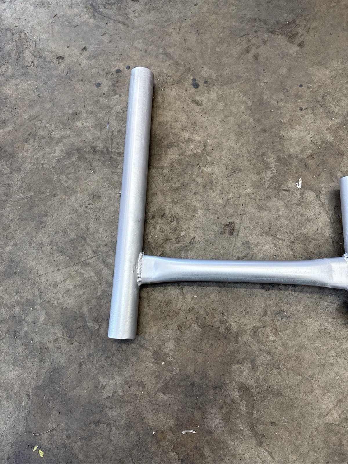 Antenna Tower Side Arm Mount 1 5/8"Mounting pipe 18" . 12" from tower.2"CLAMPS