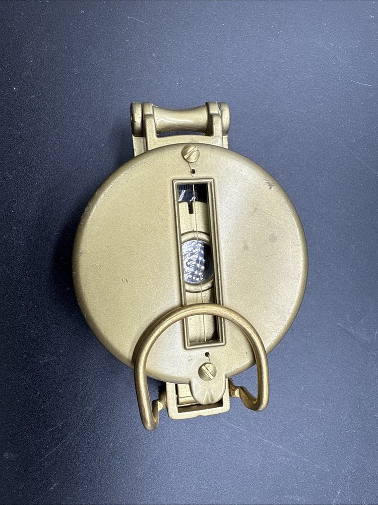 Metal compass vintage