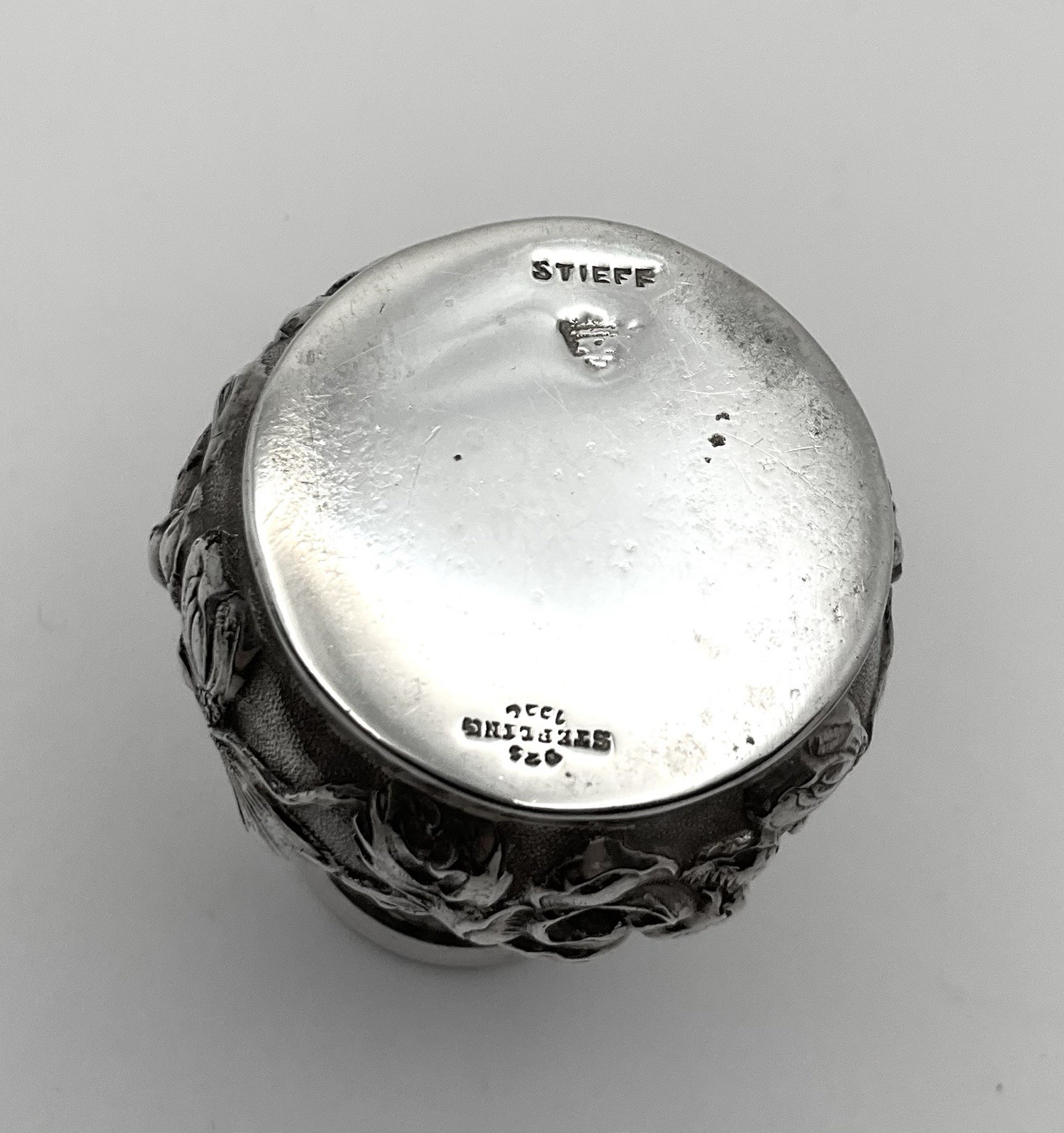 Antique Stieff Rose Repousse Sterling Silver Open Salt Cellar & Pepper C-1920