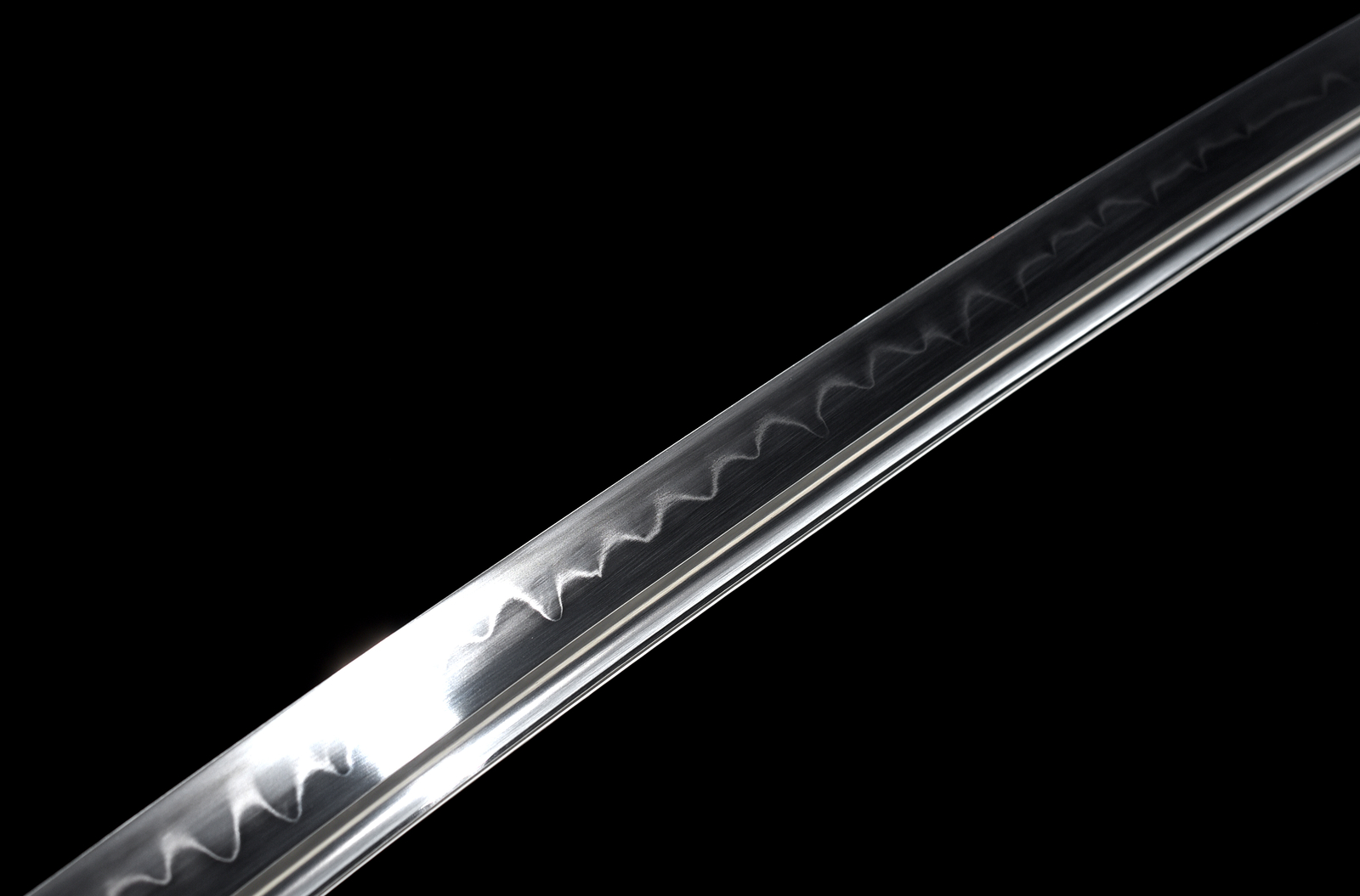 Elegant Silver Dragon Katana Clay Tempered T10 Japanese Samurai Functional Sword