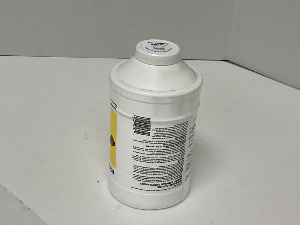 Ecolab 6100975 Low Temp Laundry Solid Chlorine Sanitizer Container 4 lbs
