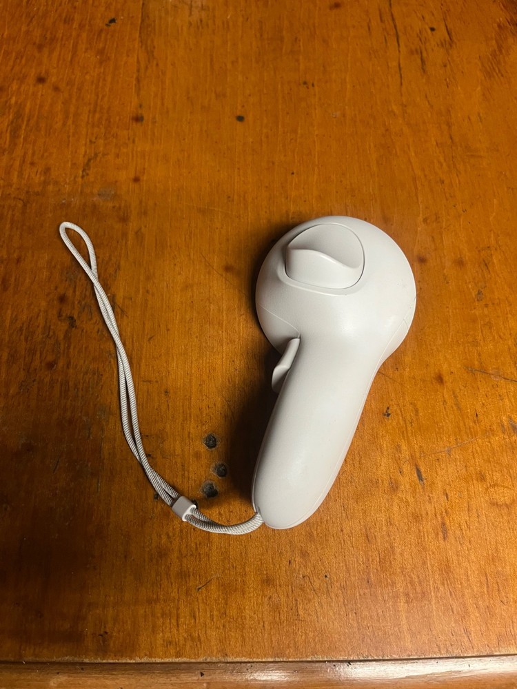 meta quest 3 left controller only excellent condition