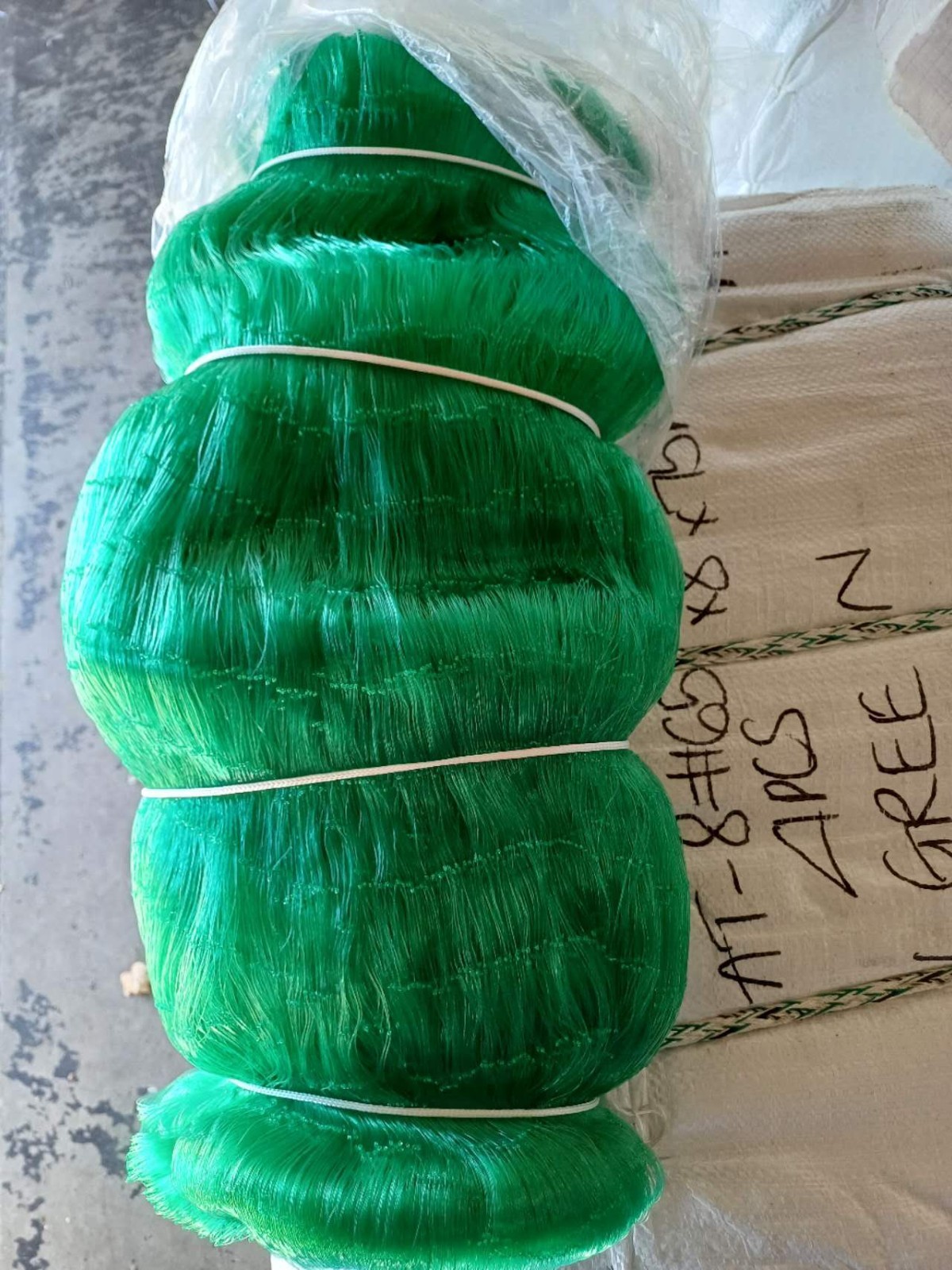 3 inch 50 mesh ( 13ft_deep ) 600ft Monofilamen / Premium Commercial Fishing Net