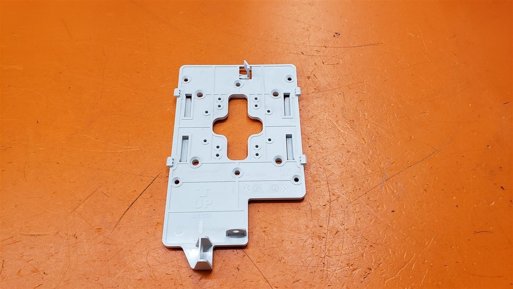 ⭐️⭐️⭐️⭐️⭐️ HP Wall Mount Bracket 3B-RNAA4P1-001