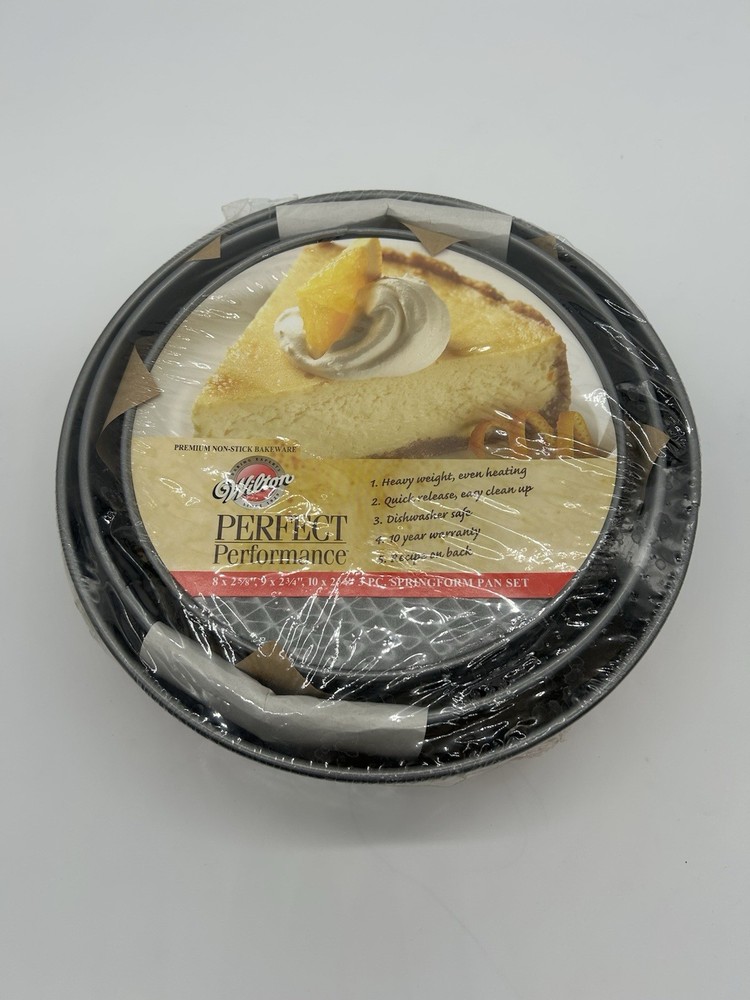 Wilton Perfect Performance 3 Piece Springform Pan Set NEW Non-Stick Bakeware