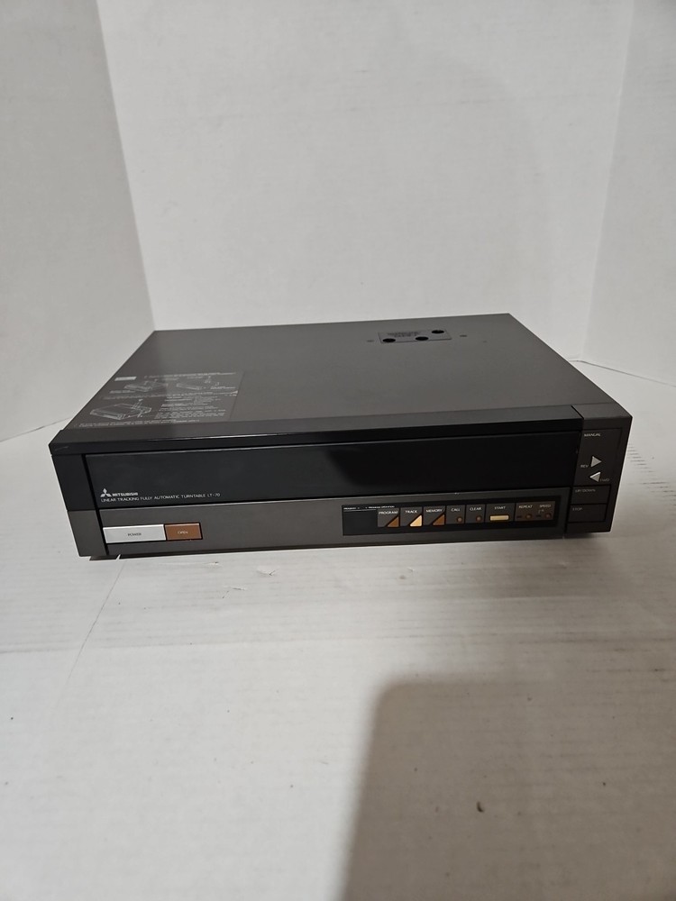 Mitsubishi Linear Tracking Fully Automatic Turntable LT-70 Tested Working