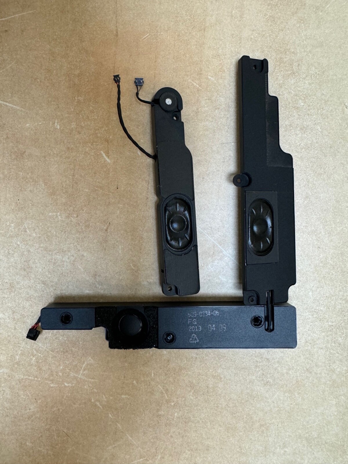 MacBook Pro 15" A1286 2010 2011 2012 Subwoofer & Mic with Left & Right Speaker