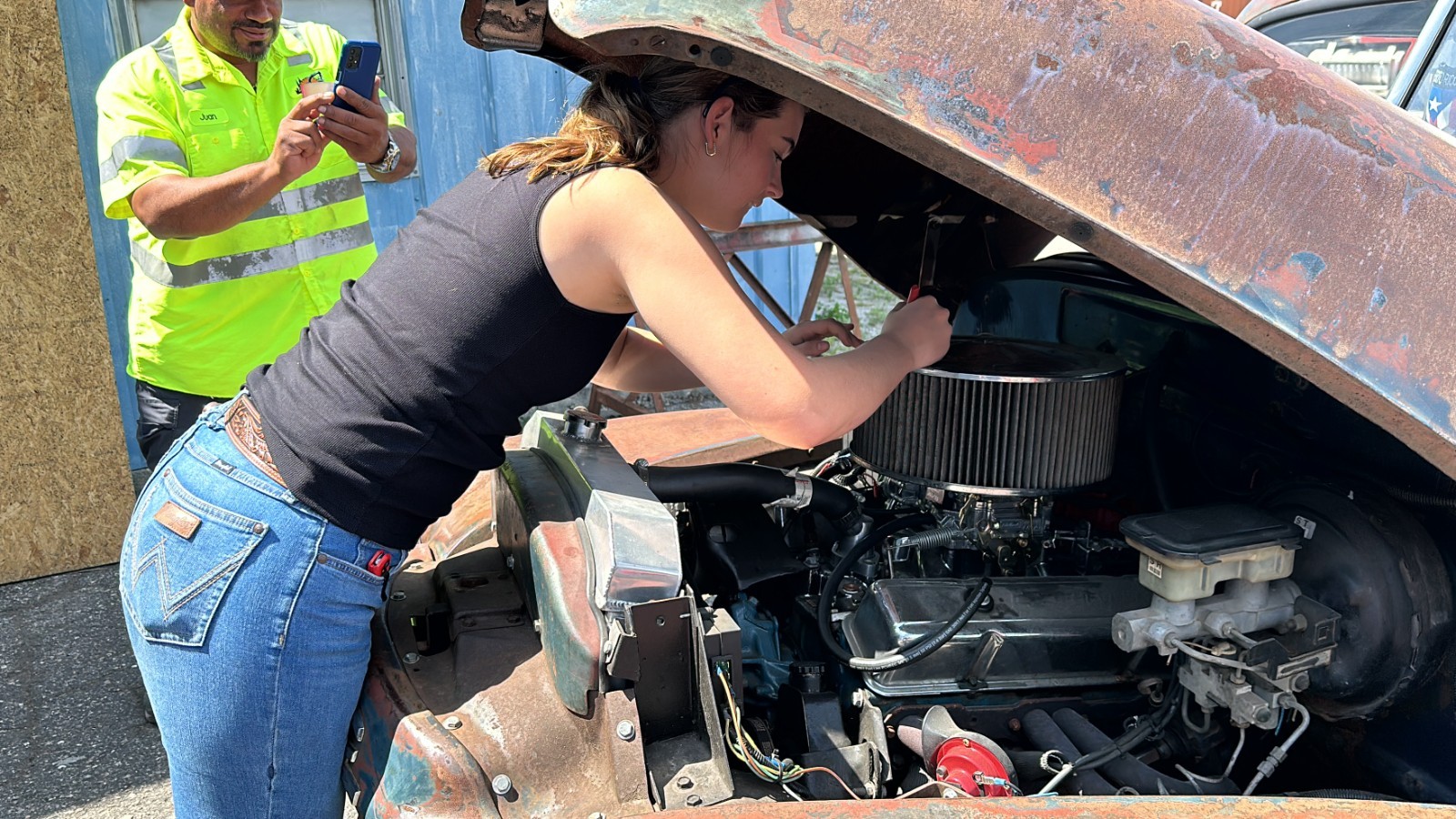 Edelbrock Remanufactured Carburetor 750 CFM Electric Choke # 1411 Driver Quality