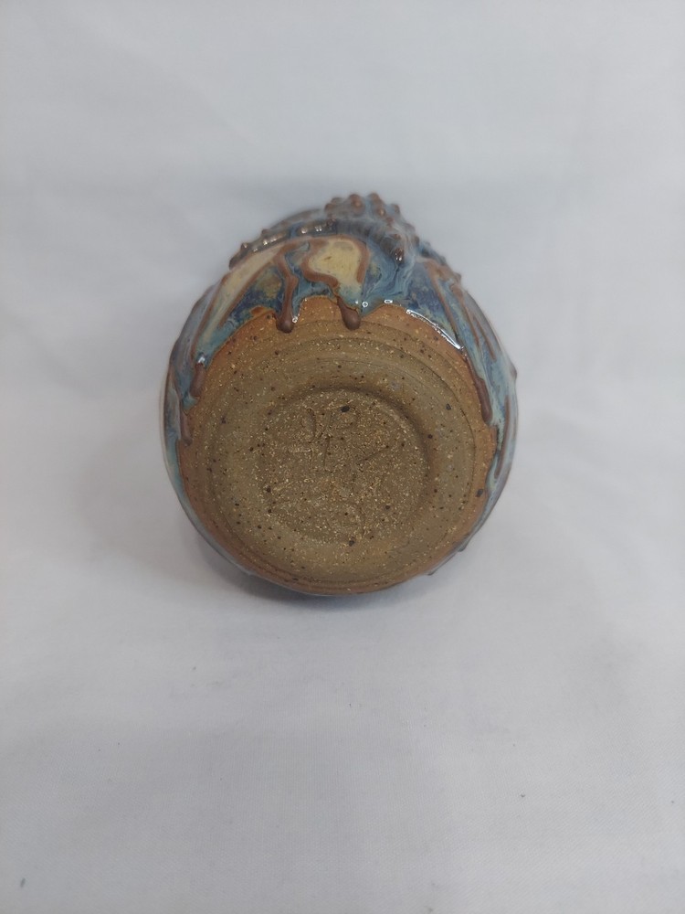 MCM Ceramic Medium Size Vase Featuring A Starfish Raised Art Work EUC