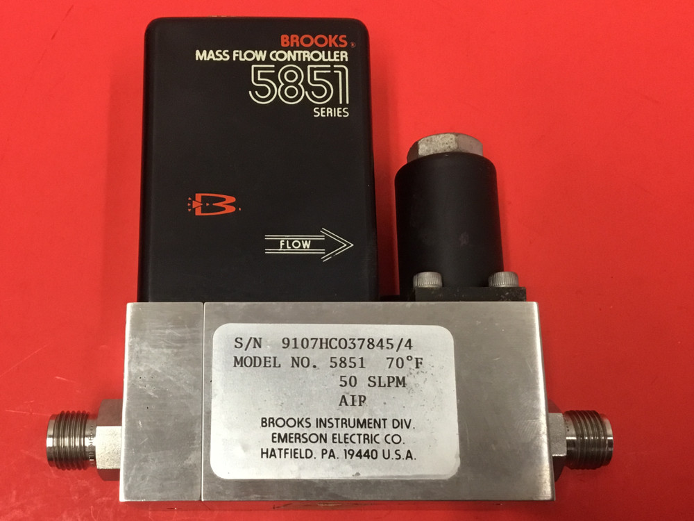 Brooks Instruments - P/N: 5851 - Mass Flow Controller