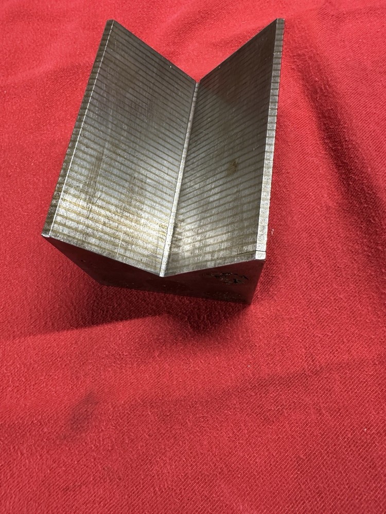 MAGNETIC CHUCK TRANSFER V-BLOCK