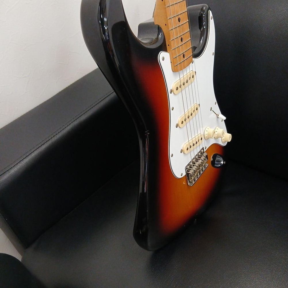 Fender Japan Stratocaster