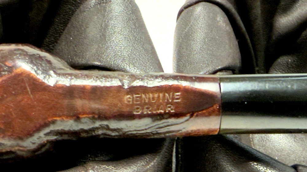 UNKNOWN MAKER: Small, Blast Finished Apple with Tapered Ebonite Stem