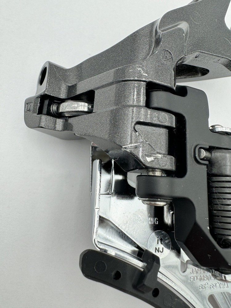 Shimano XT FD-M8020 2x11 Direct-Mount Side-Swing Front-Pull Front Derailleur