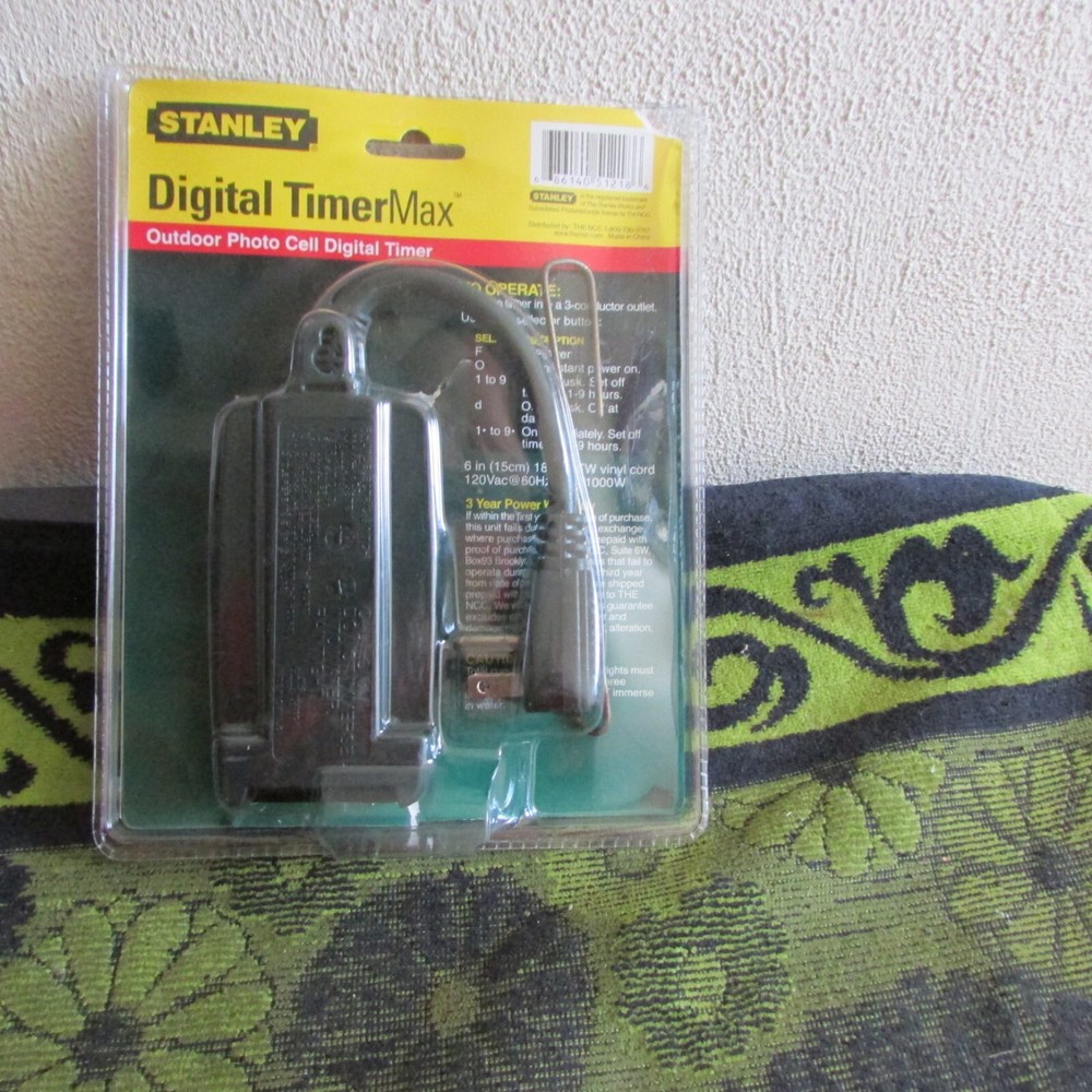 *** Nice Stanley Digital Timer Max Outdoor Cell Timer ***