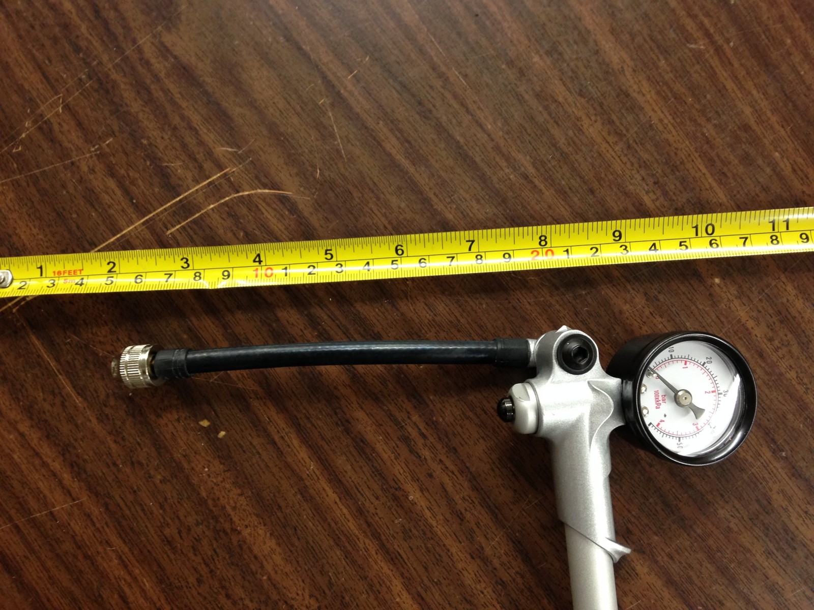 60 PSI REAR AIR SHOCK PUMP W/ METAL HANDLE FOR HARLEY DAVIDSON TOURING MODELS