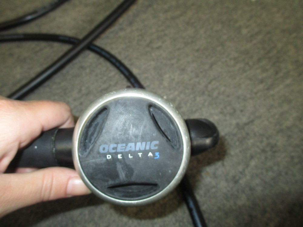 Oceanic Alpha/Delta Octo, 2 Regulators, Gauge, Compass, Glo Dive Computer