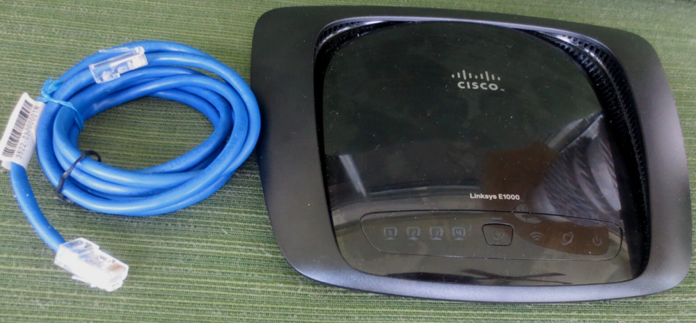 CISCO LINKSYS E1000 4 PORTS + INTERNET