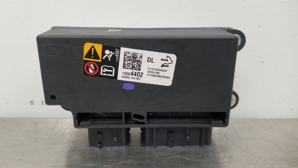 16 CHEVY SILVERADO 2500 SRS CONTROL MODULE 13594402