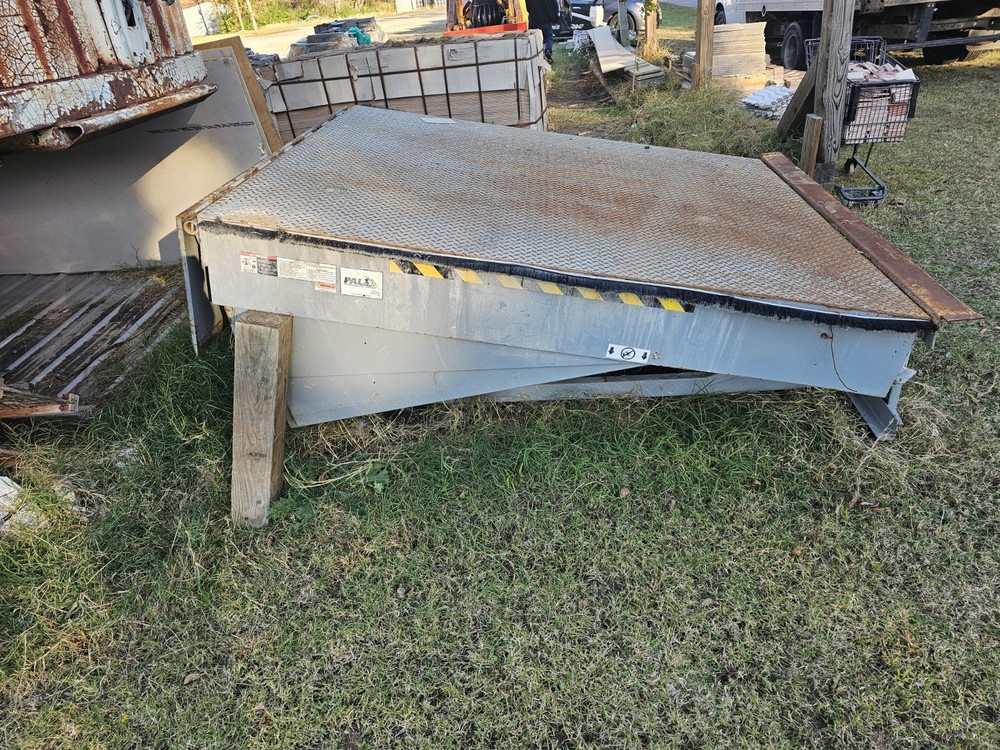 Serco PAL Series Power-Assisted Dock Leveler