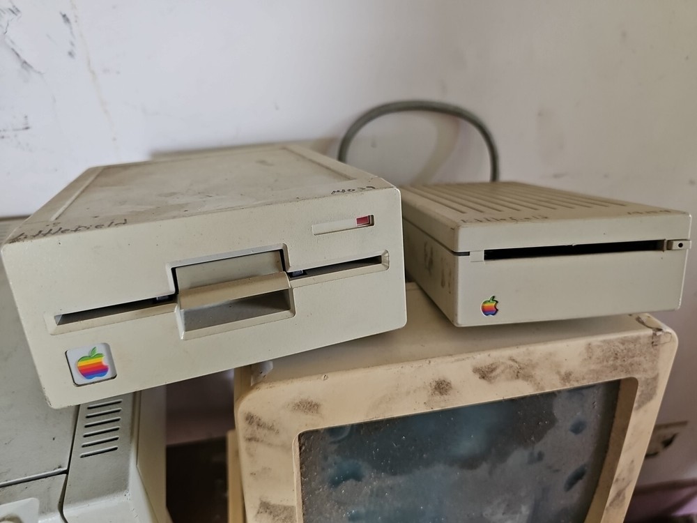 Apple IIC Computer As Is Untested