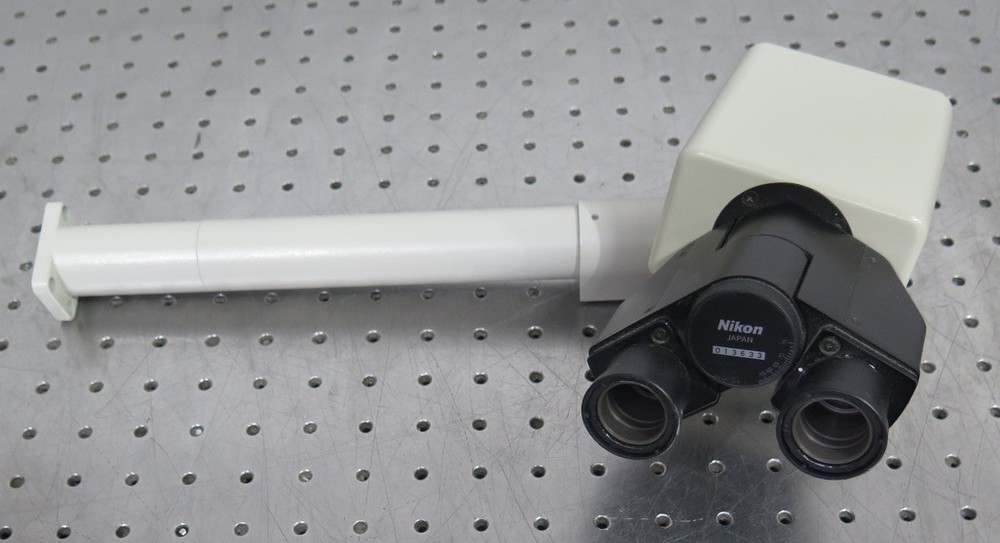 R195883 Nikon Microscope Head 013633 w/ Side Arm