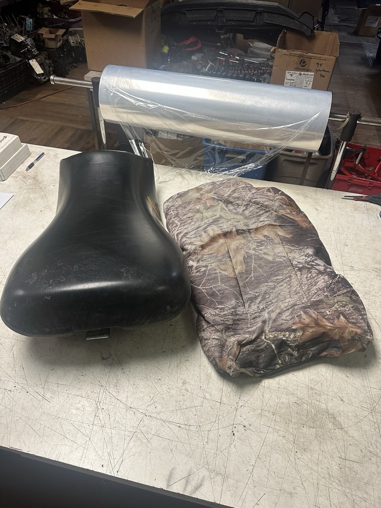 2005 Arctic Cat 500 Seat