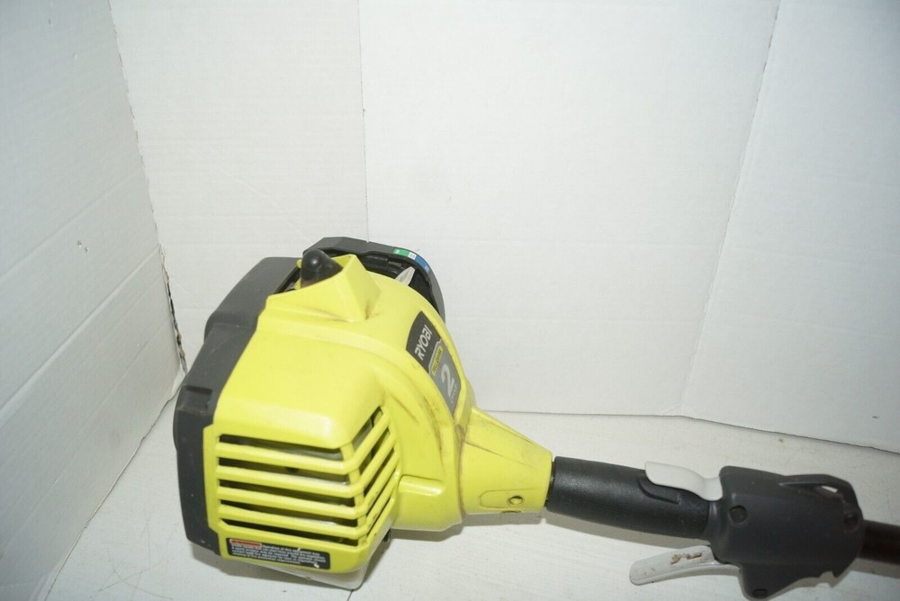 Ryobi RY252CSVNM 2 Cycle -17 String Trimmer Engine UNTESTED NO RETURNS FP515