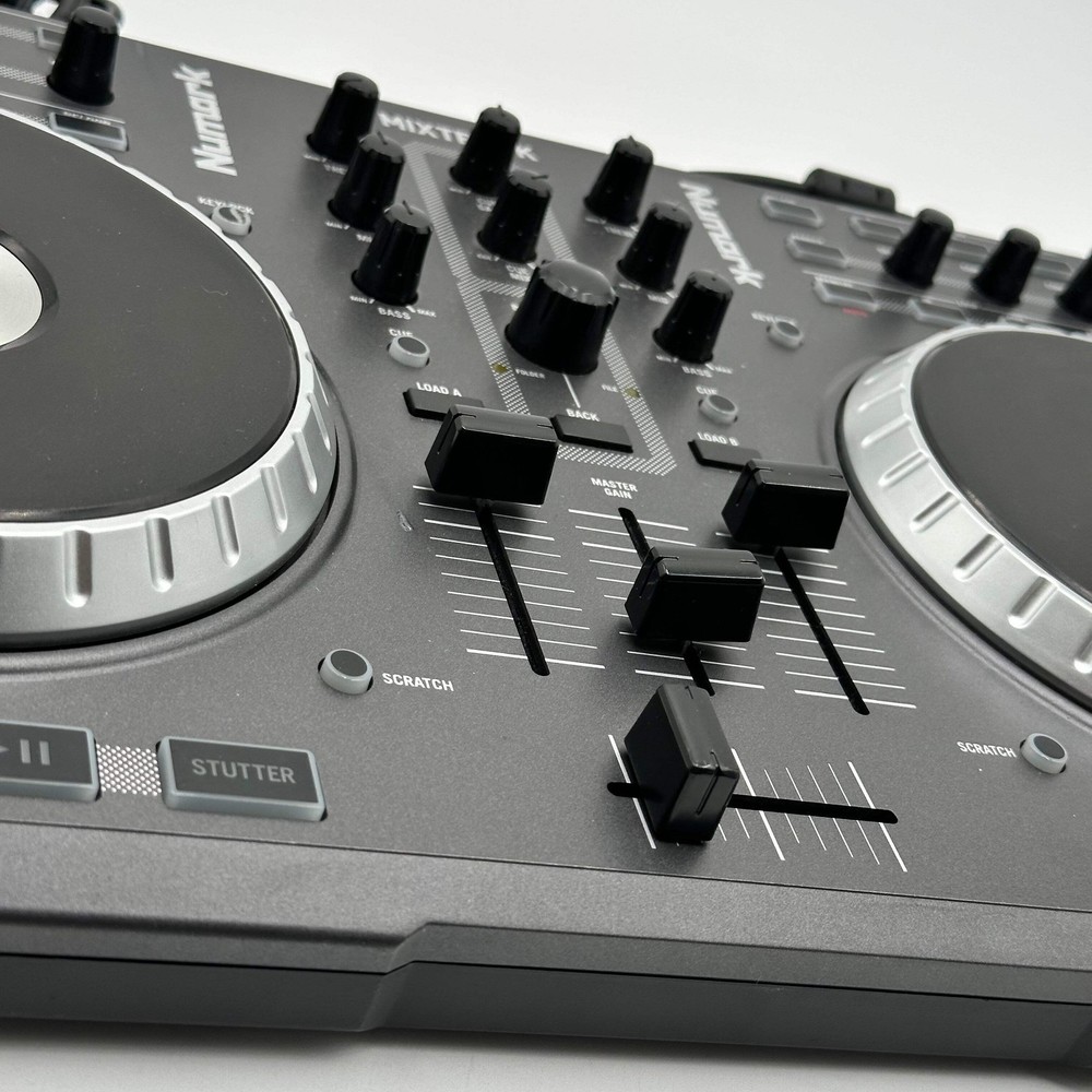 Numark N382 DJ Mixer