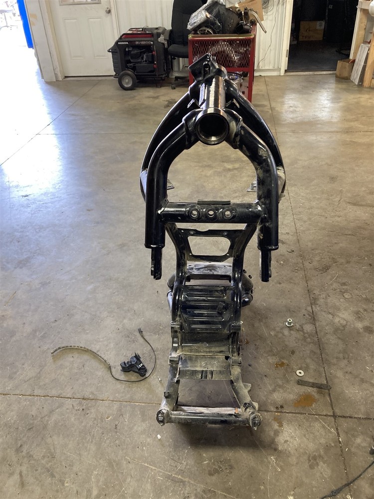 10 Harley Davidson V-Rod Muscle VRSCF frame chassis