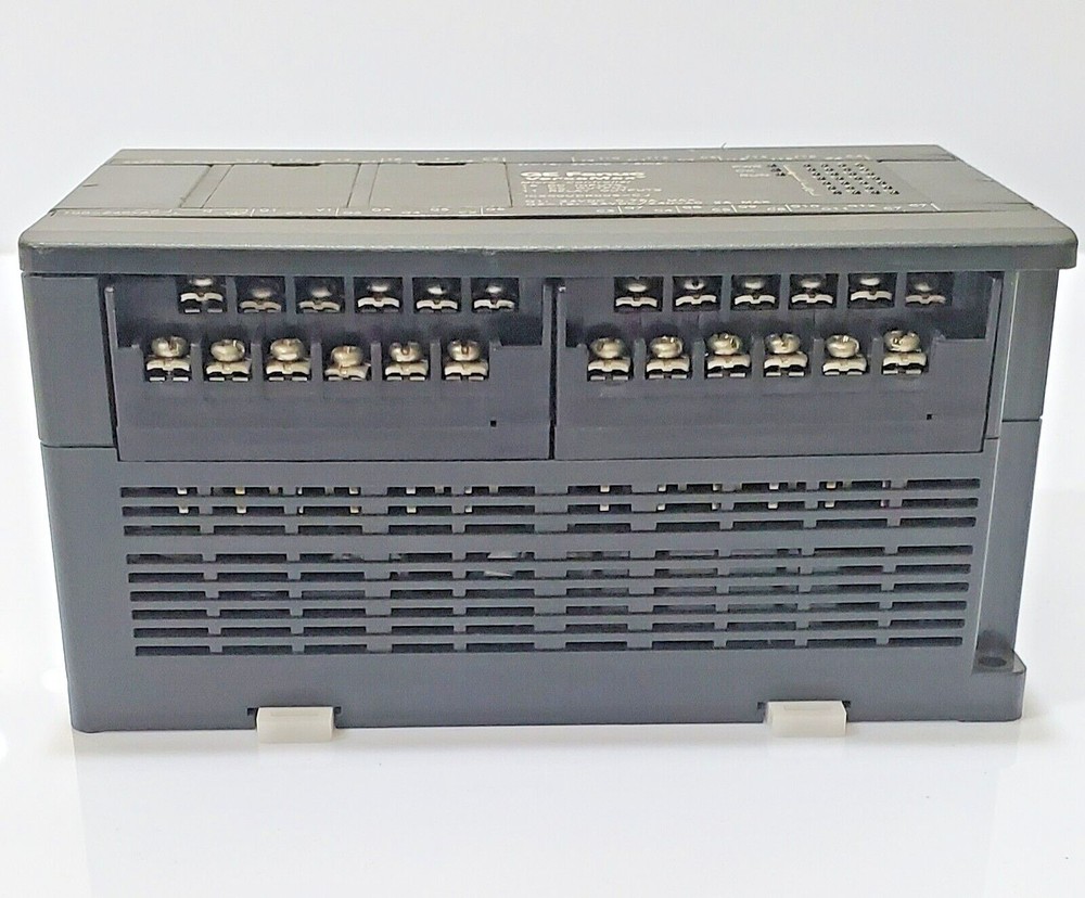 FANUC VERSAMAX IC200UDR005-CJ Micro Controller
