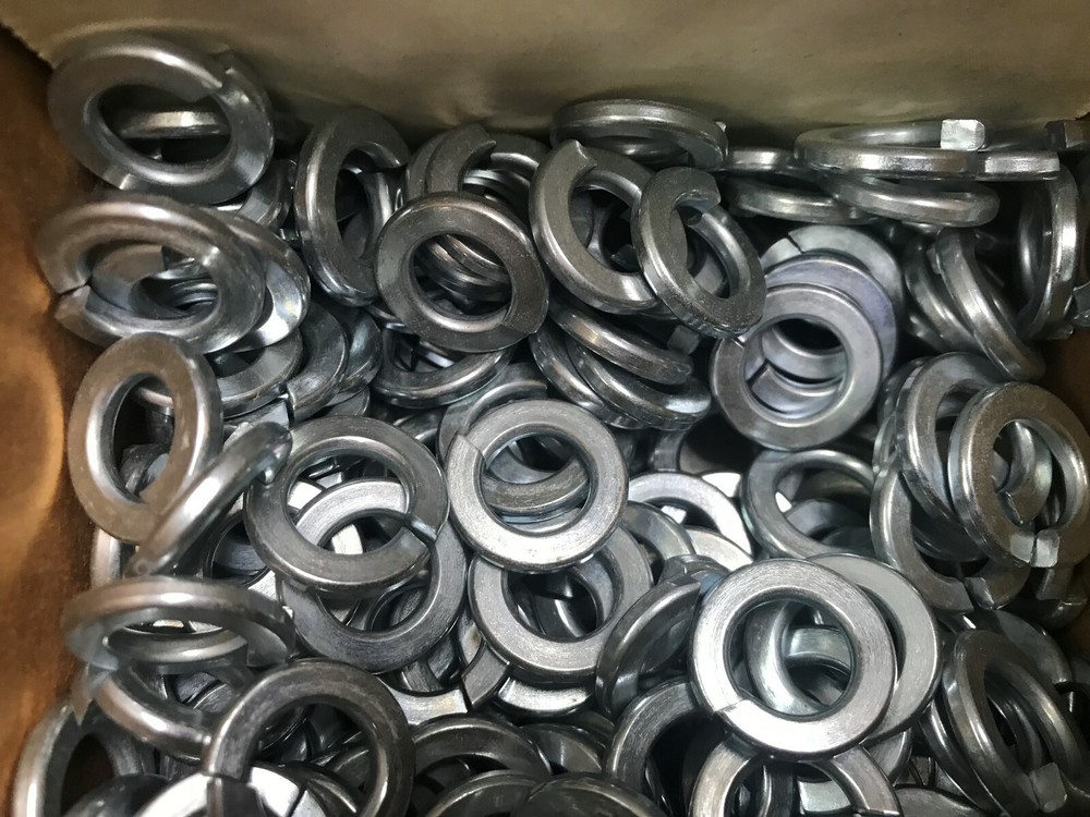 5/16"  BOLT SIZE SPLIT LOCK WASHER ZINC PLATED - 100PC