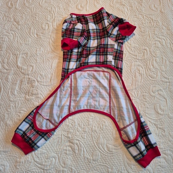 Macy's dog size medium pajamas EUC