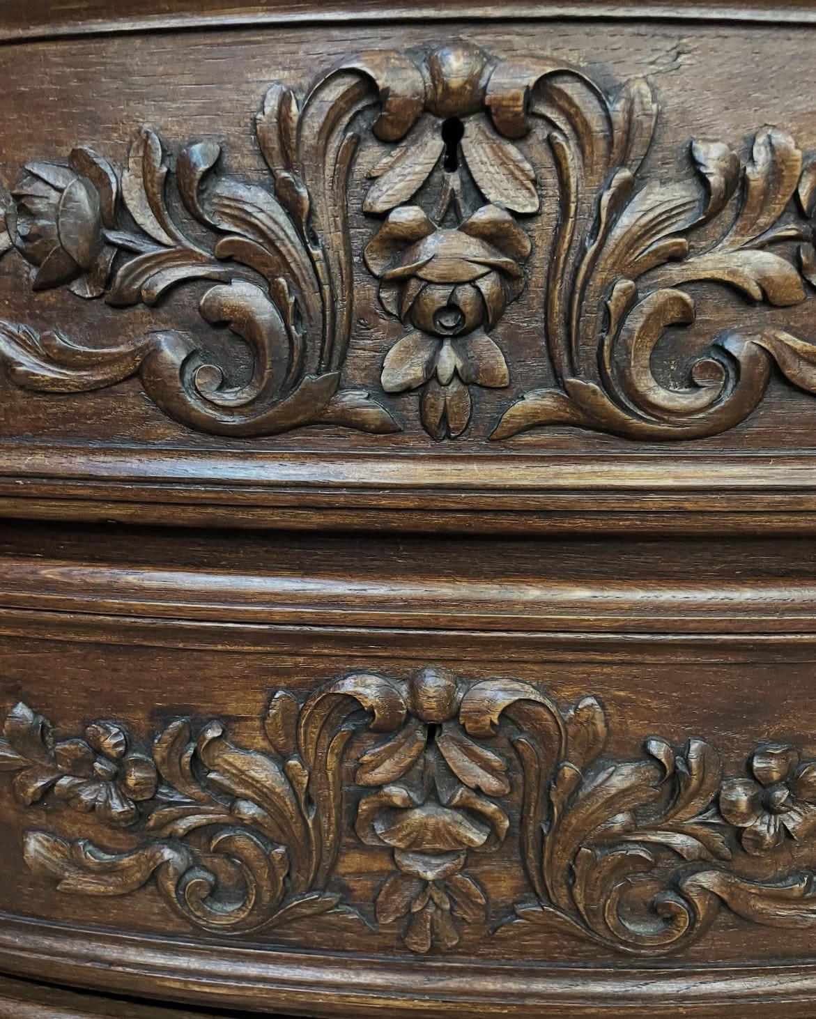 ARRIVES JUN 2025: Antique French Louis XV Style Chest of Drawers Oak Dresser