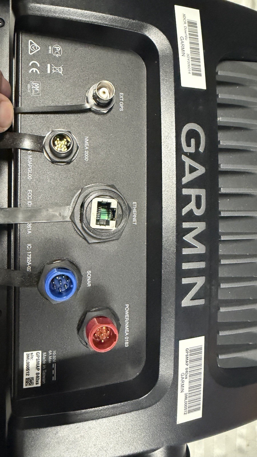 Garmin GPSMAP 840xs Chartplotter MFD Display w/ SunCover and cord