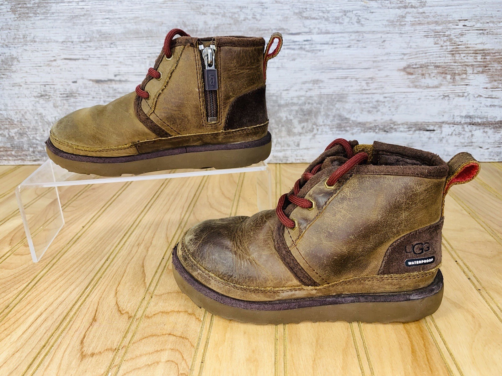 Ugg Neumel II Waterproof Chukka Leather Boots Brown 1017322T Boys Youth Size 11