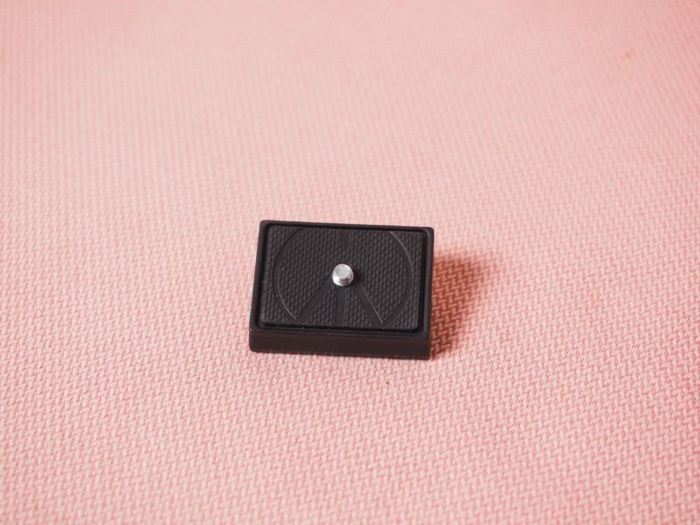 200LT-PL Technopolymer & Fiber Glass Rectangular Light Quick Release Plate