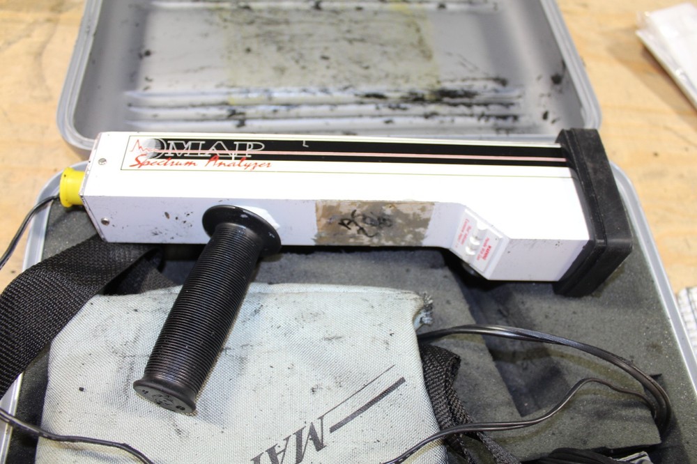 MAP SPECTRUM ANALYZER AS31B-218-013 HANDHELD