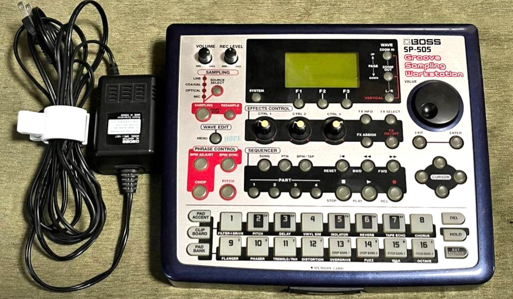 BOSS SP-505 Sampler Groove Sampling Workstation MIDI Pads Effects