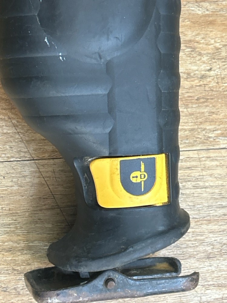 DEWALT DW938 (SBL008985)