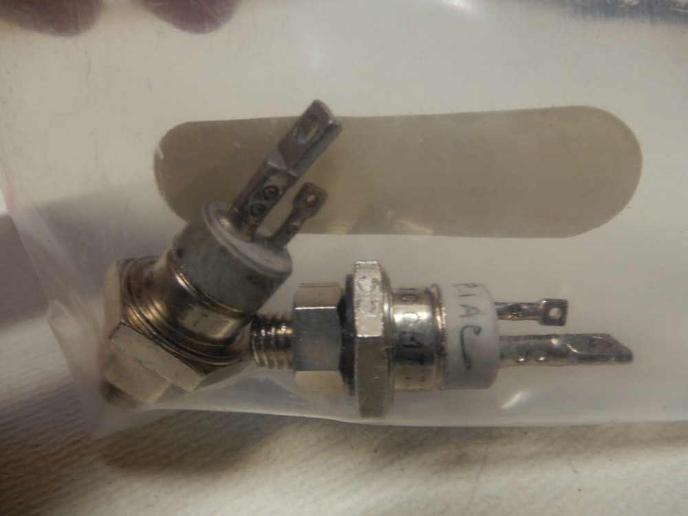 Philips BTW34 100MT BTW34 1400MT TRIAC Stud Mount