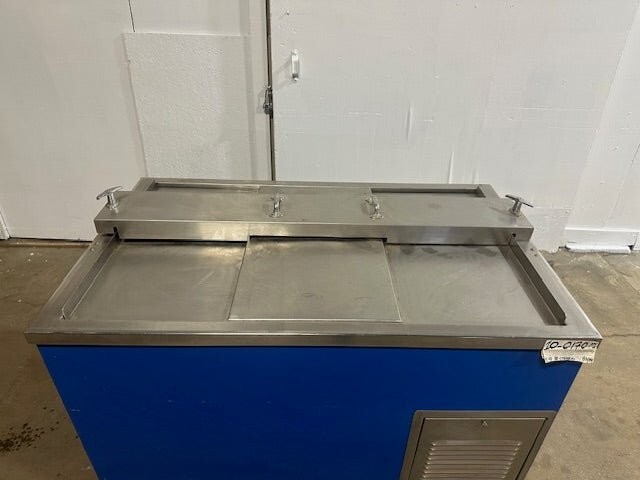 COLORPOINT REFRIGERATED 3 COMPARTMENT PREPACKAGED MILK STORAGE
