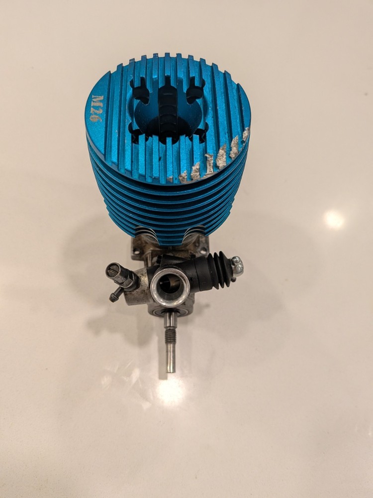 Dynamite M26 2-Stroke Nitro Engine 2.6ccm Blue Cooling Head Used
